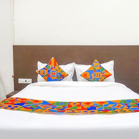 Fabhotel Om Sai - Nr Nashik Railway Station Dış mekan fotoğraf