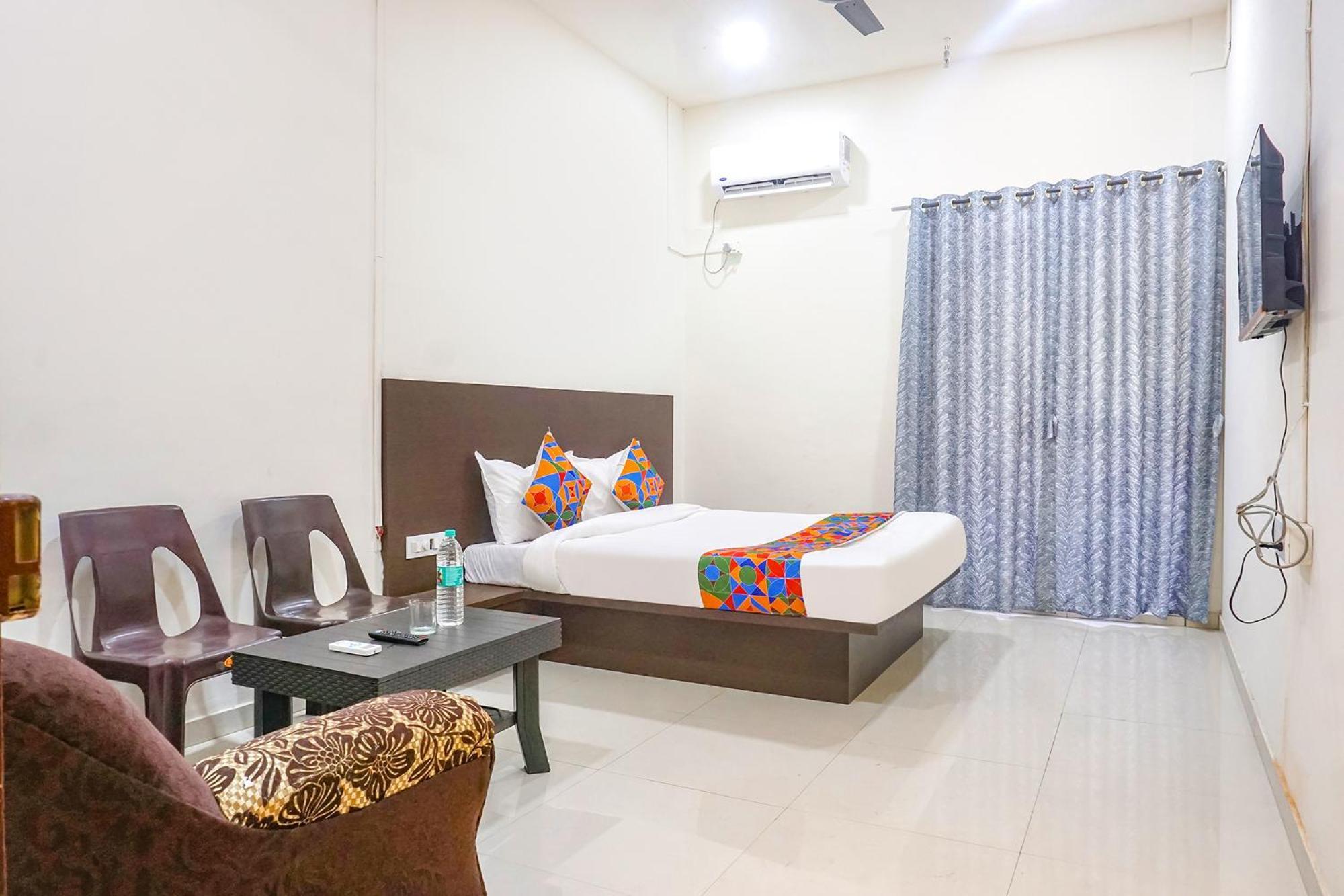 Fabhotel Om Sai - Nr Nashik Railway Station Dış mekan fotoğraf