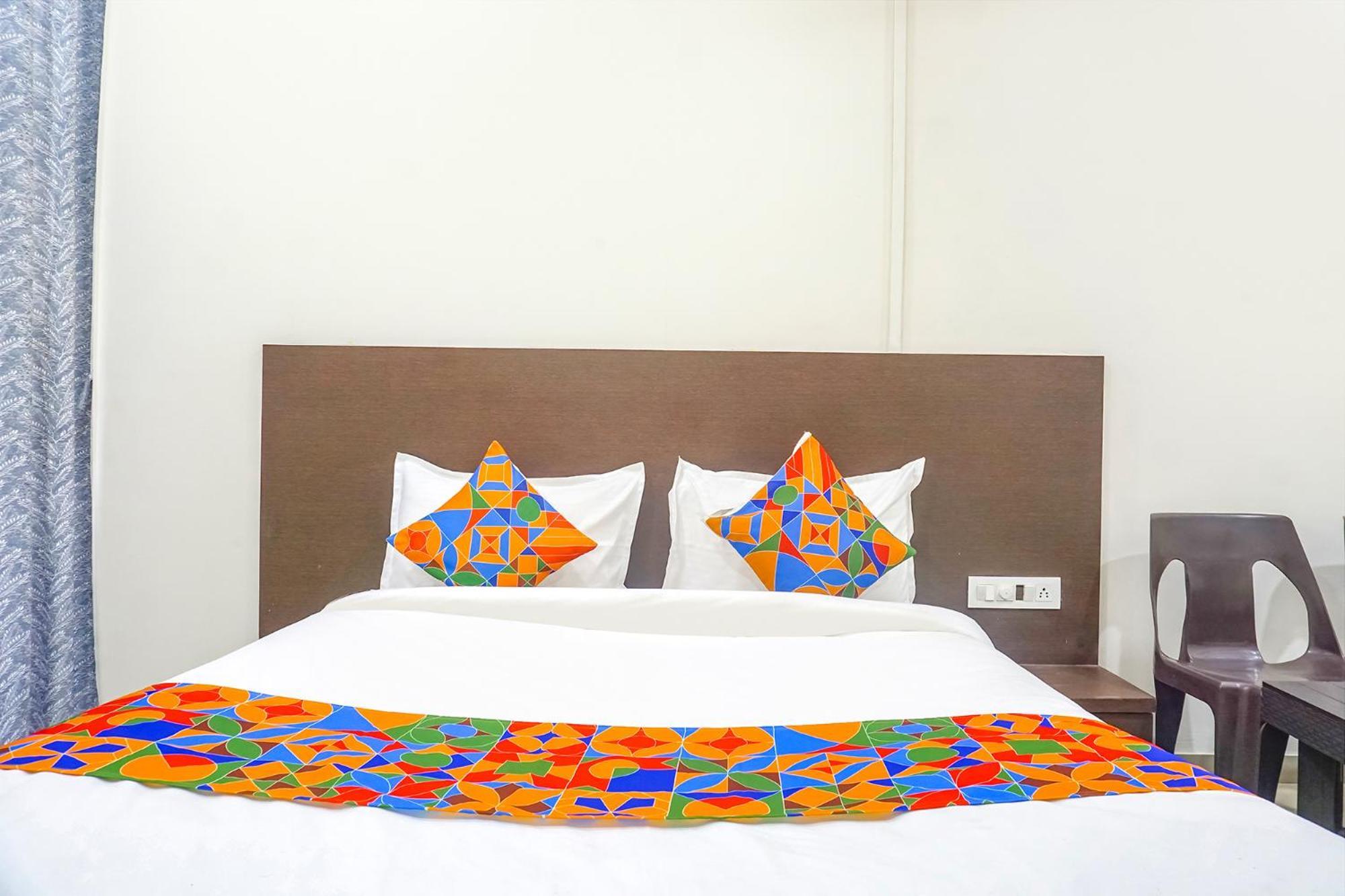 Fabhotel Om Sai - Nr Nashik Railway Station Dış mekan fotoğraf