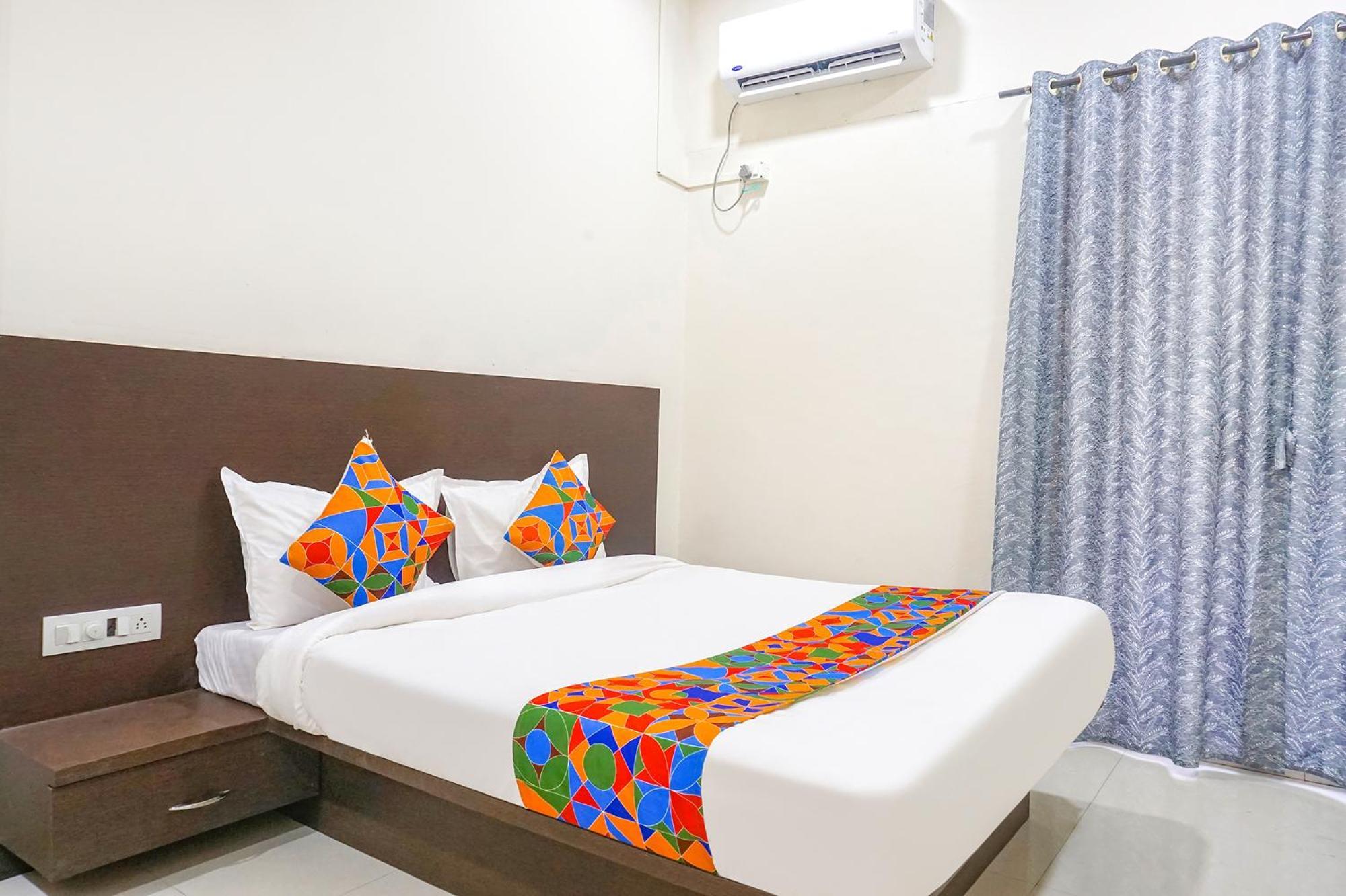 Fabhotel Om Sai - Nr Nashik Railway Station Dış mekan fotoğraf